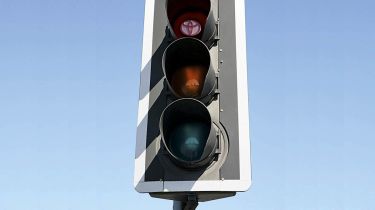 交通灯保持红色的时间更长