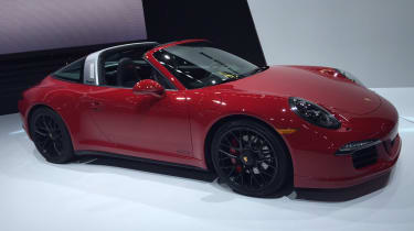 保时捷911 Targa 4 GTS获得额外的电源和造型调整