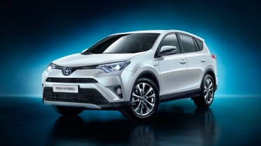 丰田揭示2016年RAV4混合动力车以26,195英镑开始