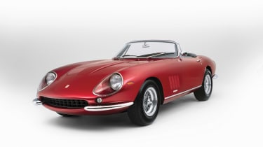 该1968年法拉利275 GTS / 4 NART蜘蛛可以售价1500万英镑