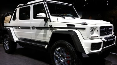 Wild Mercedes-Maybach G 650 Landaulet咆哮到日内瓦2017年