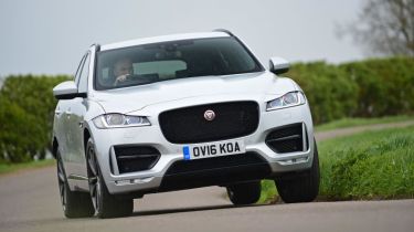 Jaguar XE，XF和F-Pace Gain 296BP 2.0升汽油发动机