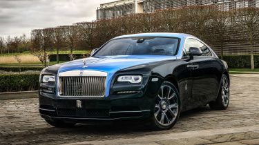 Rolls-Royce通过Emirati Artist Mohammed Kazem揭示了一次性Wraith