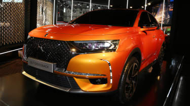 新DS 7 Crossback SUV：完整的详细信息，价格和照片