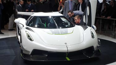 新的Koenigsegg Jesko Hypercar在日内瓦打开