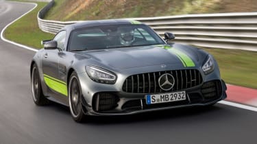 新的梅赛德斯-AMG GT r Pro价格和规格宣布