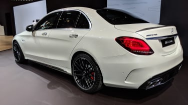 新梅赛德斯-AMG C 63 Facelift：英国的价格和规格透露