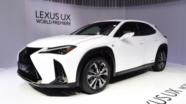 雷克萨斯UX Hybrid SUV更新了2020年