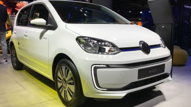 新的2020大众汽车e-up !: 英国价格和规格