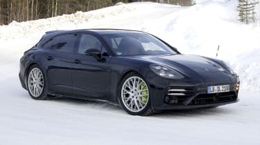 新的2020保时捷Panamera Sport Turismo Facelift Spied