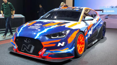 新电动Hyundai Veloster n Etcr Racer透露