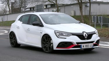 新的2019雷诺Megane R.S.Trophy-r Spied测试