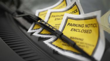 私营公司发布的停车罚款24％