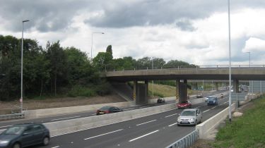 几乎半英格兰的主要道路桥梁处于“差”状态