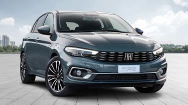Facelifted Fiat Tipo Tipo Stop销售现价从17,690英镑