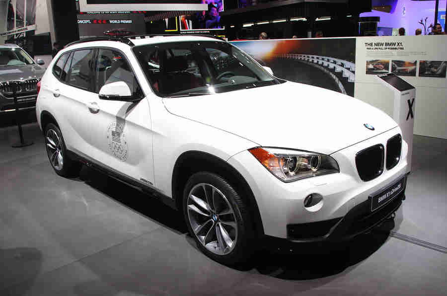 修订的BMW X1获得底特律电机展开首次亮相