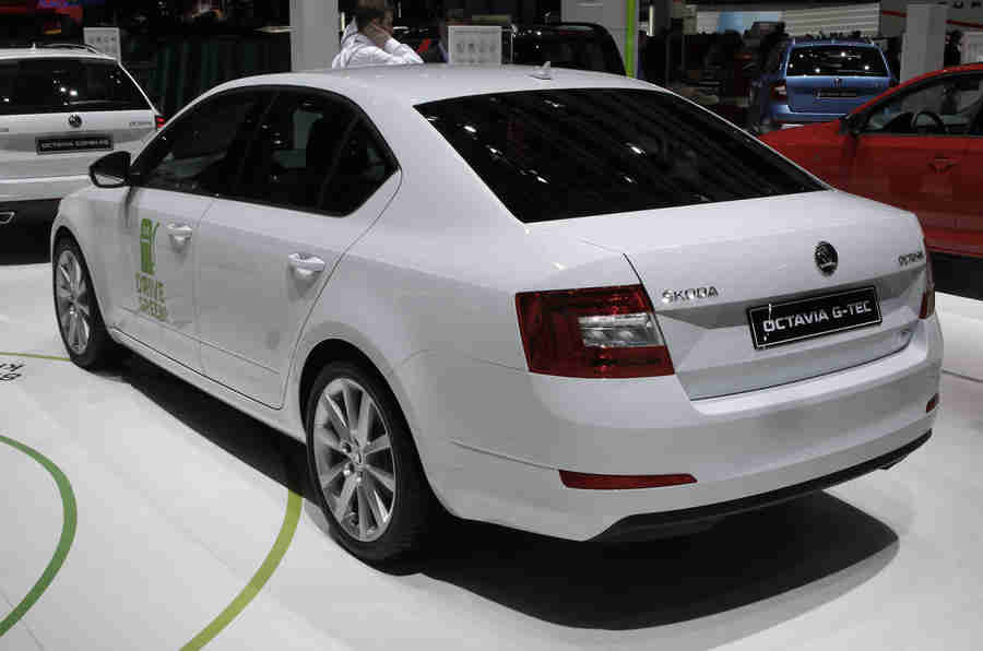 新CNG Skoda Octavia酒店提供826英里的距离