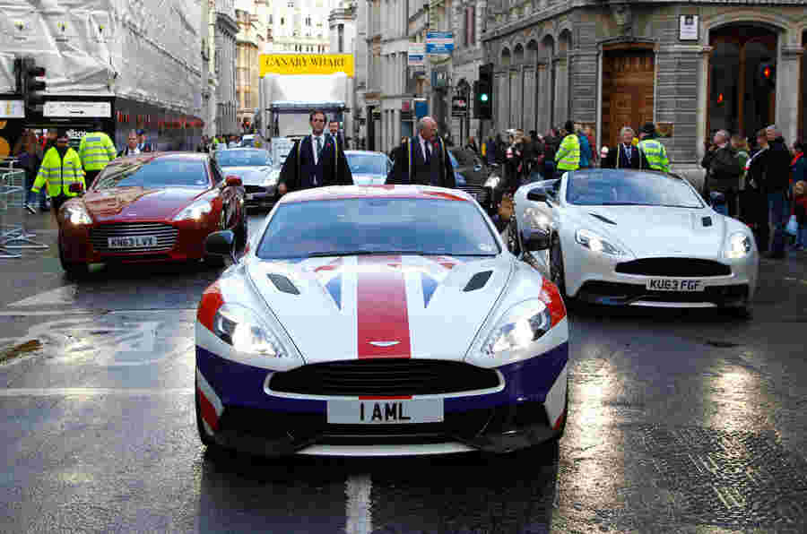 Aston Martin在2013年Mayor's Show的2016年阁下 - 图片特殊图片
