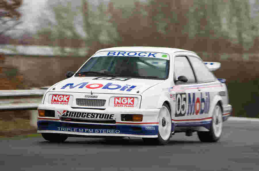 驾驶福特Sierra Cosworth RS500