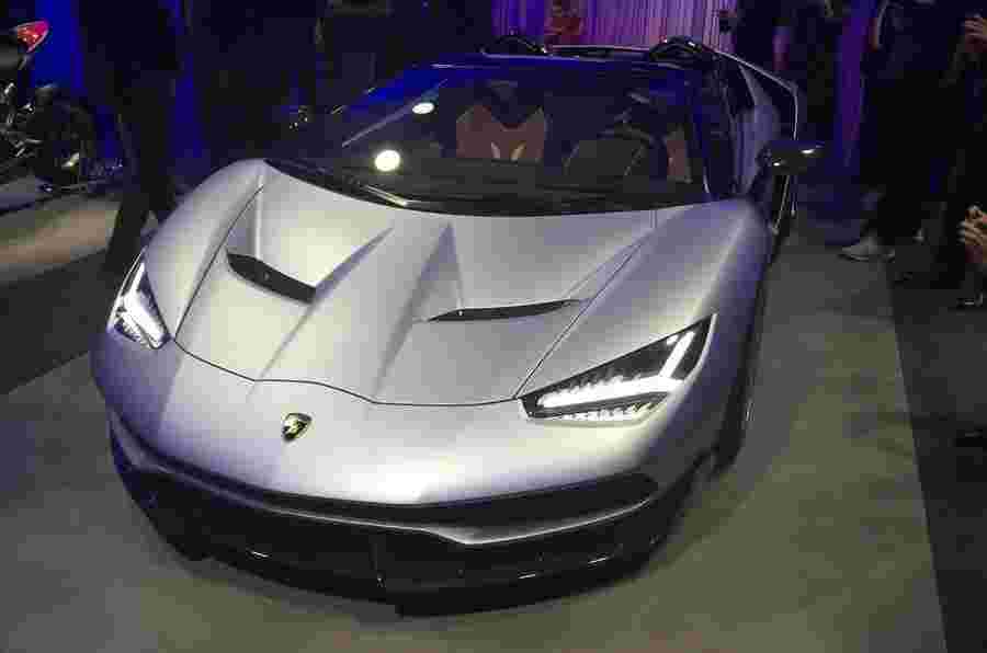 Lamborghini Centenario Roadster在巴黎公开亮相