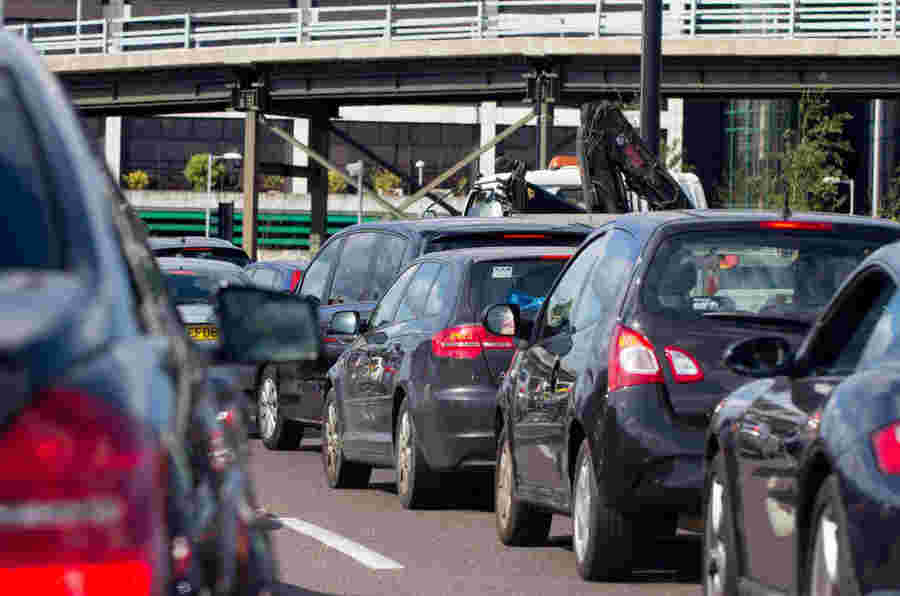 英国道路交通量达到记录水平