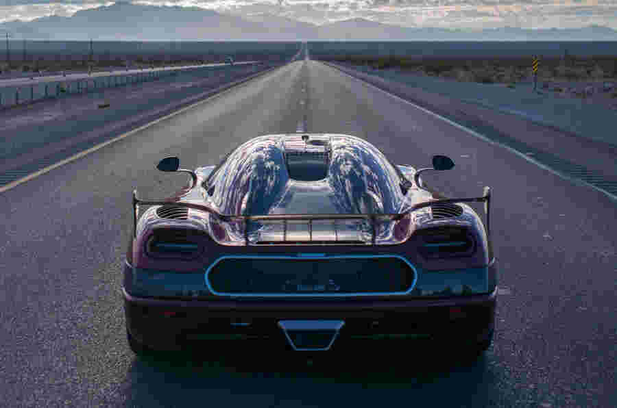 Koenigsegg打破生产汽车速度记录