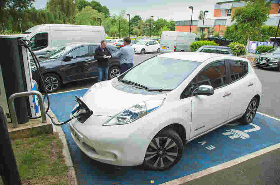 铅电池技术可以使电动汽车充电更便宜