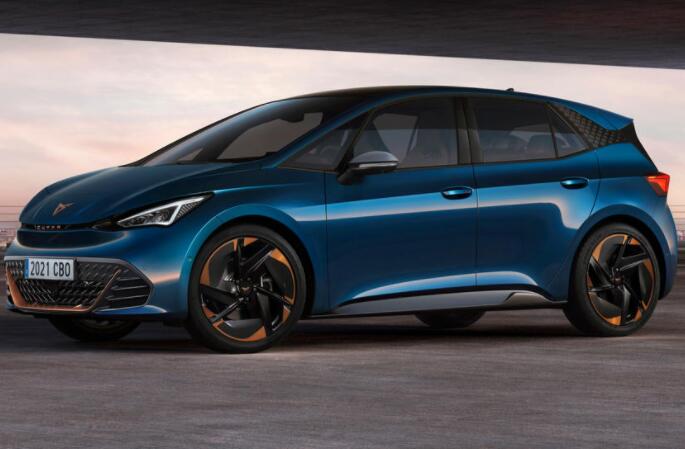 新的2022库普拉出生:热舱门是西班牙品牌的第一款电动汽车