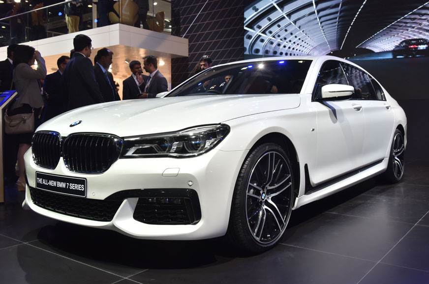 2018 BMW 7系列的整体，以获得更多的混合体变量