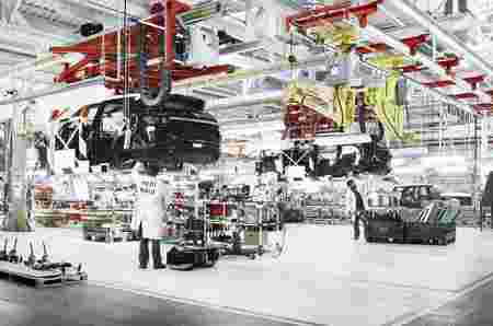 Jaguar Land Rover预计最多可削减5,000个工作岗位