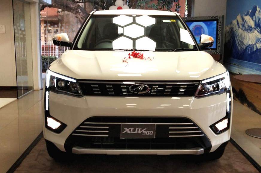 Mahindra Xuv300在一个月内收集13,000份预订