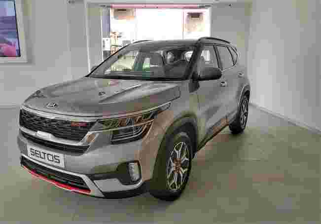 Kia Seltos GTX + Petrol DCT，柴油价格为16.99万卢比