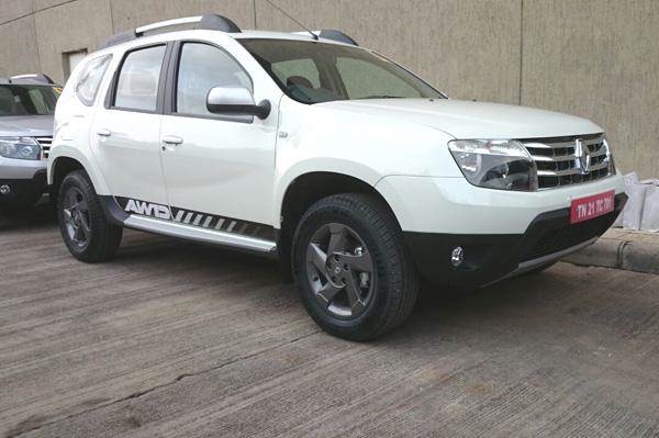 Renault Duster AWD印度详细信息显示