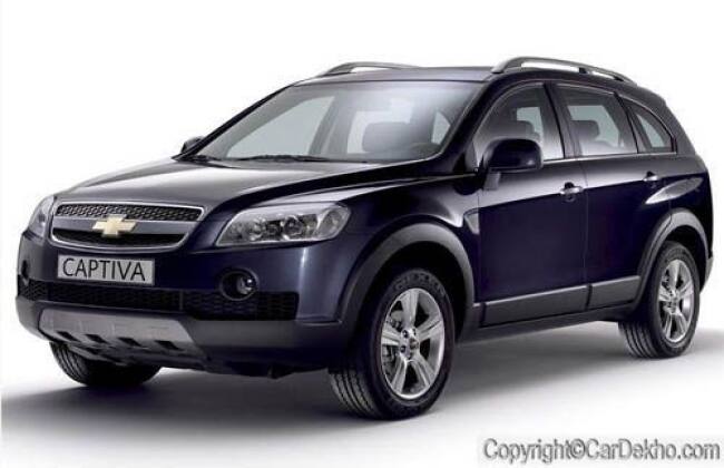 Chevrolet Captiva Facelift夹在镜片中