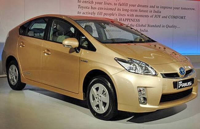 丰田在印度汽车博览会上推出底特律电机秀的Prious C