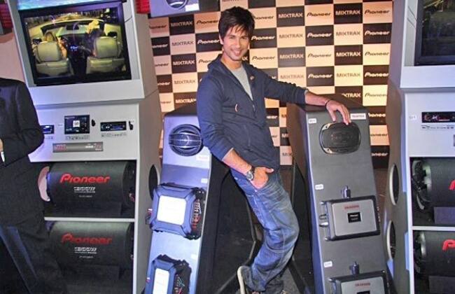 Pioneer India Electronics介绍了2012年为汽车娱乐队列的排队
