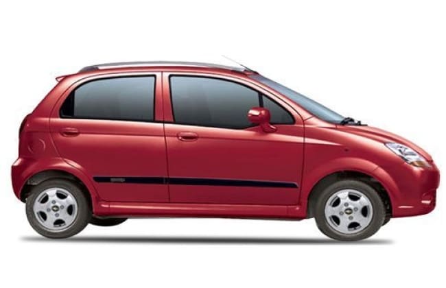 2012年，印度在2012年携带五辆新车，牌上的产品阵容修订版