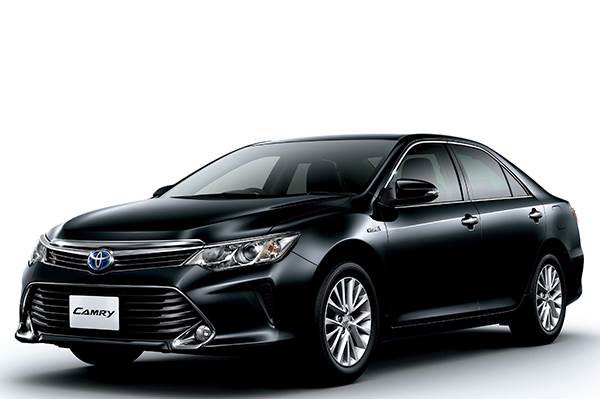 丰田Camry Fackift于28.80卢比推出