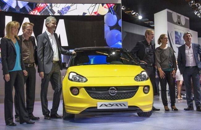 Paris Motor Show 2012见证了新欧宝/ Vauxhall亚当