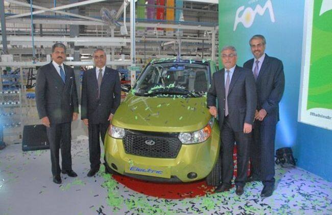 Anand Mahindra揭开了Reva的绿色电动汽车制造厂