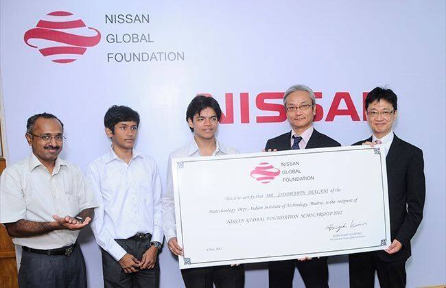 两个IIT Madras学生颁发了日产全球基金会奖学金