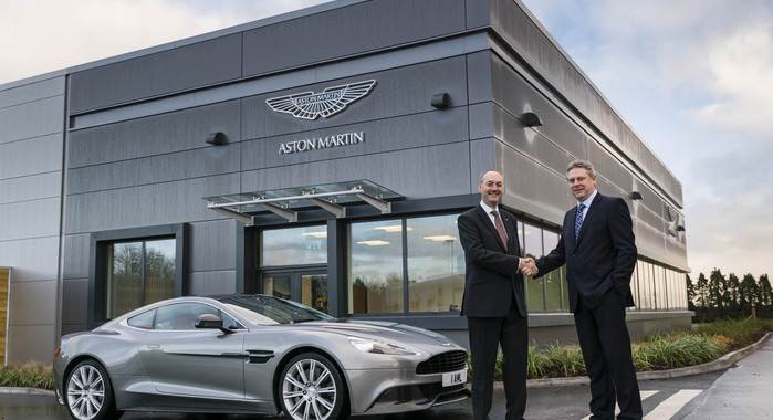 Aston Martin开业新的工程设施