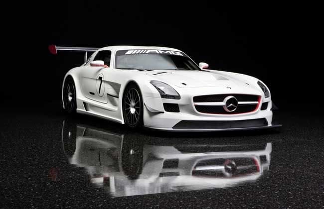 梅赛德斯 - 奔驰SLS AMG GT3烘焙圣诞饼干