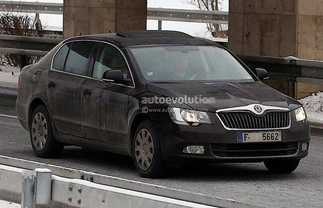 Skoda Superb Facelift发现了