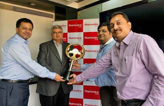 Mahindra XUV500收到Cardekho最受欢迎的SUV 2012年奖