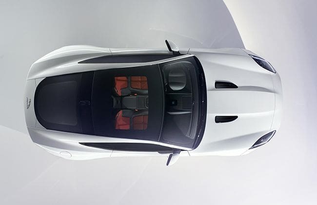 Jaguar F型轿跑车在2013年推出2013年La Motor展