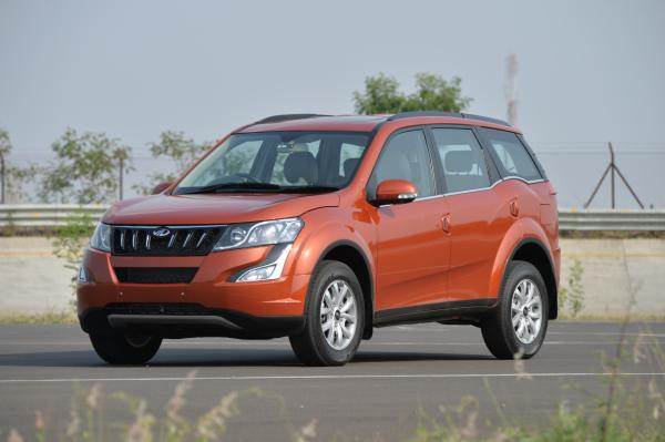 Mahindra Xuv500的整容在11.21卢比推出