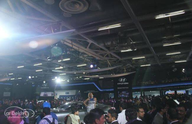 周末观察到Auto Expo14的1,10,000位访客