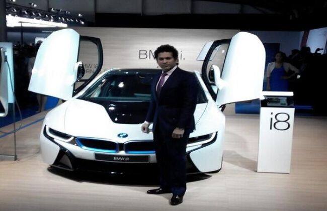 Sachin Tendulkar和BMW I8  - 世界上最好的！