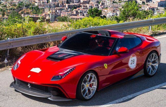 定制建立的F12 TRS在Ferrari Cavalcade 2014中首次亮相